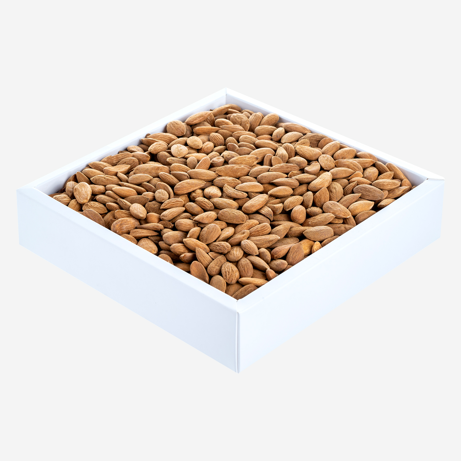 بادام درختی خام